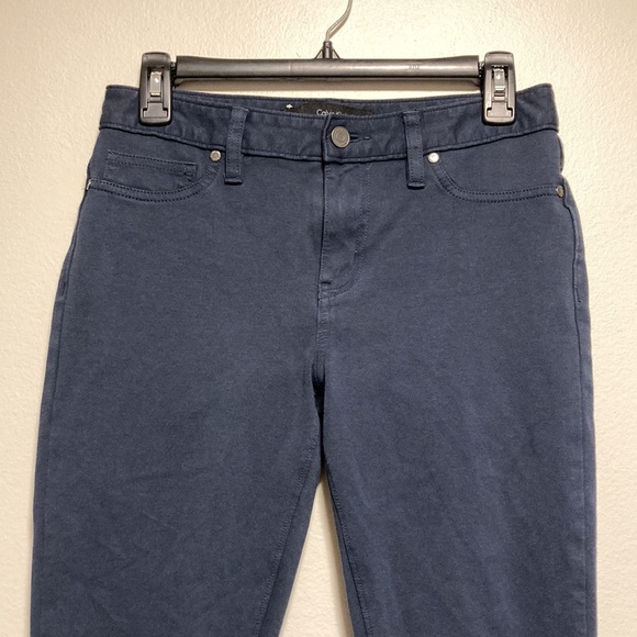 Calvin Klein Jeans Low Rise Pants, Blue, Size 6 - Picture 3 of 6
